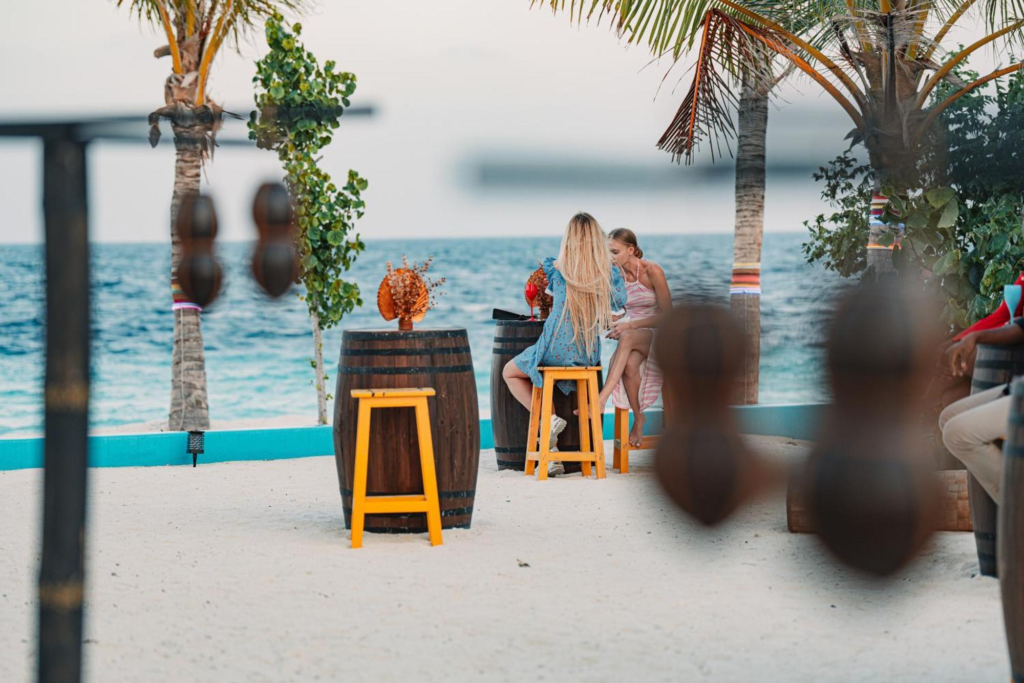 Oaga Art Resort Maldives Eriyadu Esterno foto